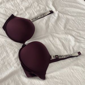 Burgundy Victoria Secret Bra 38DD tags still attached